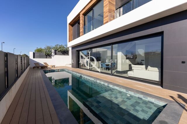 Chalet en venta en El Vedat - Santa Apolonia