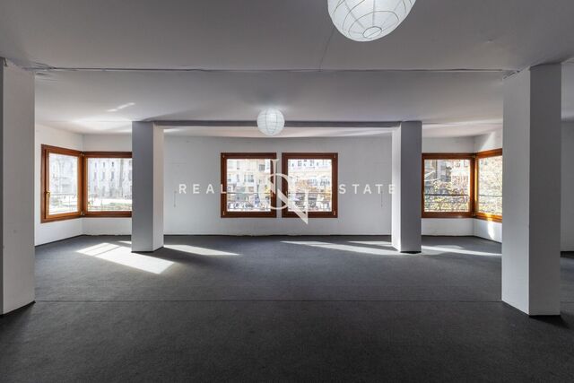 Oficina de luxe de 152 m2 en lloguer a Sant Francesc, València