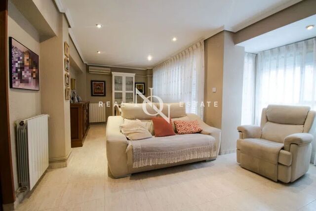 Piso en alquiler en el cabañal de 3 habitaciones