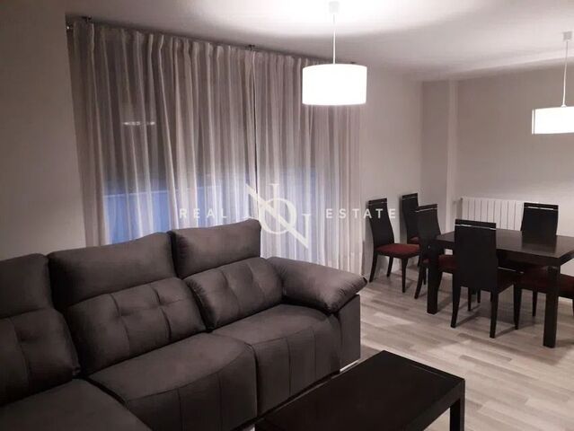 Appartement de 115 m2 avec piscine et terrasse à louer à La Punta, València