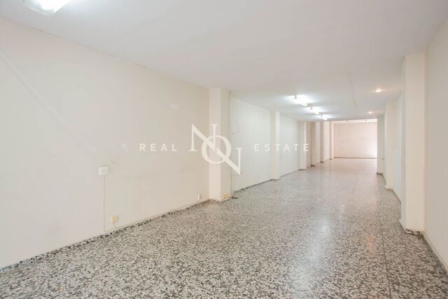 Local comercial de 165.80 m2 en venda a La Petxina, València