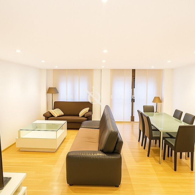 Appartement de 120 m2 avec vues et terrasse à louer à Burjassot