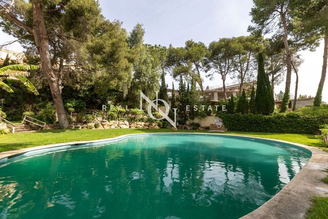 Adosado con piscina en Alquiler en Campolivar, Godella