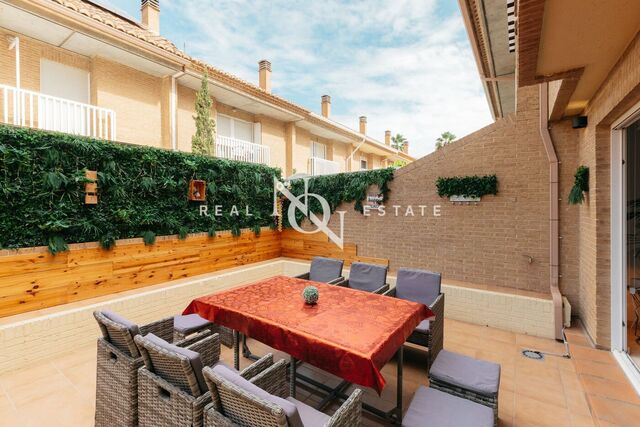 267 sqm luxury house with views in Alboraya