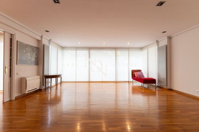 Piso en venta de 5 habitaciones  en Jaume Roig