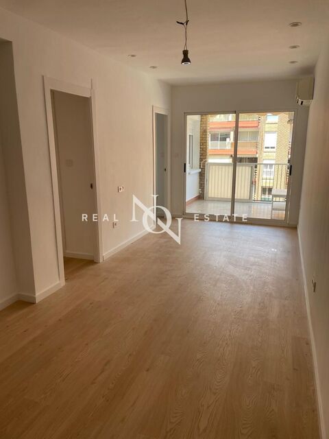 Piso en alquiler de 4 habitaciones en Mestalla