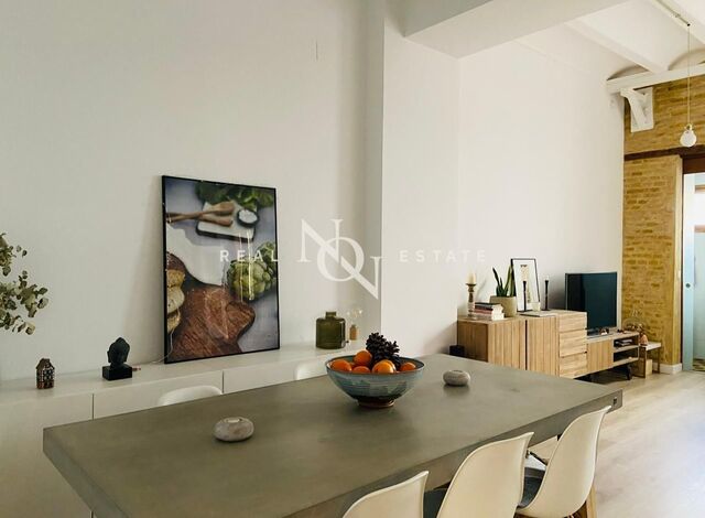 Piso de 2 habitaciones con terraza en alquiler en Ruzafa
