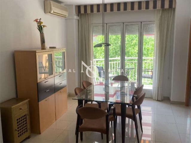 Piso de tres habitaciones en alquiler en Aiora, Ciutat Jardí